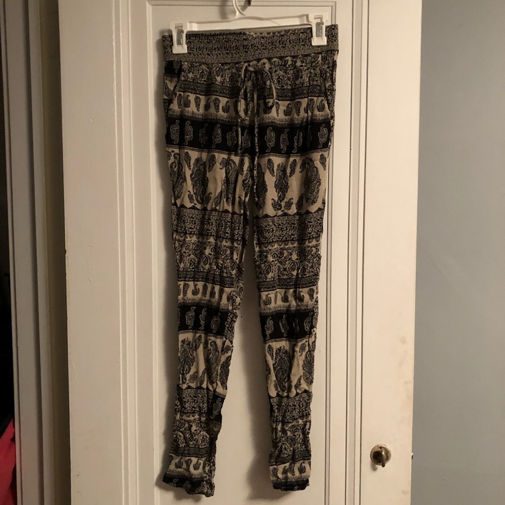 Flowy joggers
